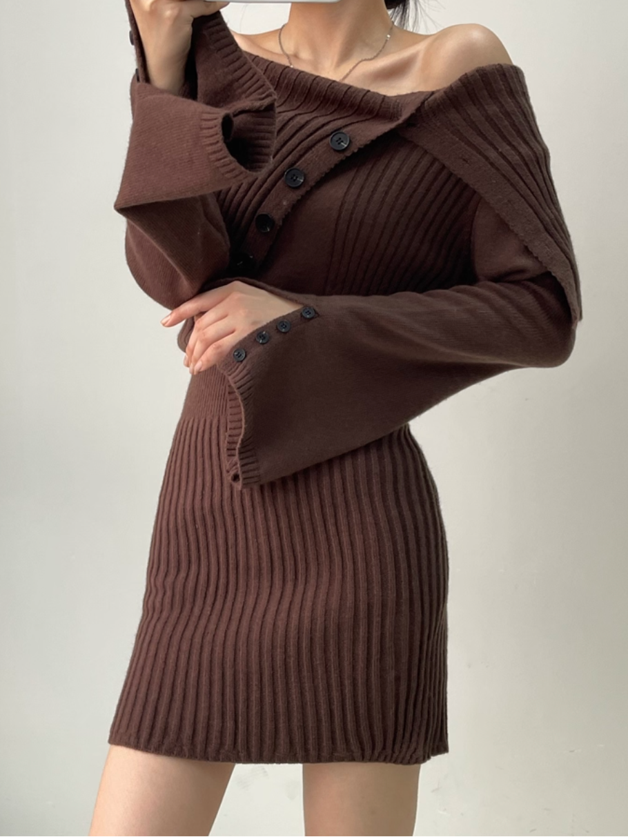 オフショルダーボタンタイトリブニットワンピース Mc 217