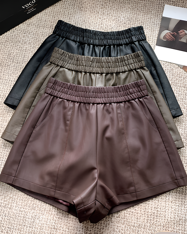 ハイウエストAラインフェイクレザーショートパンツ Mc 625