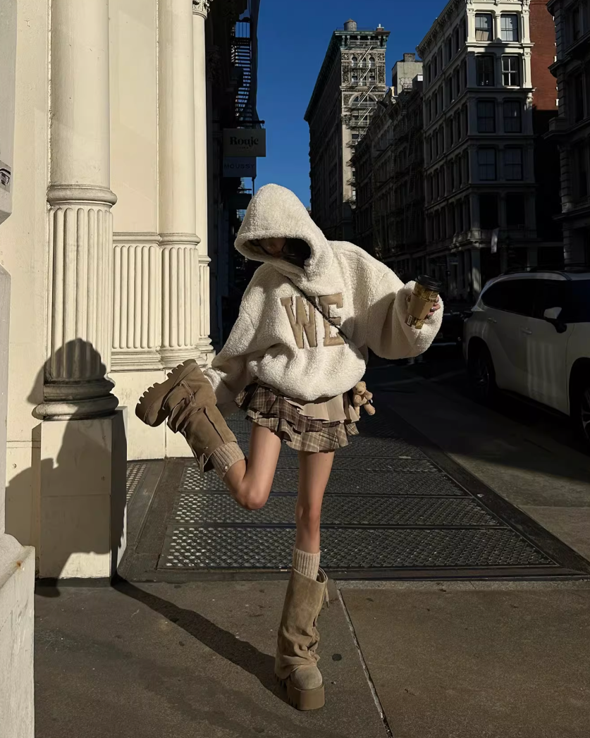 ミルキーロゴボアフーディー Mc 753