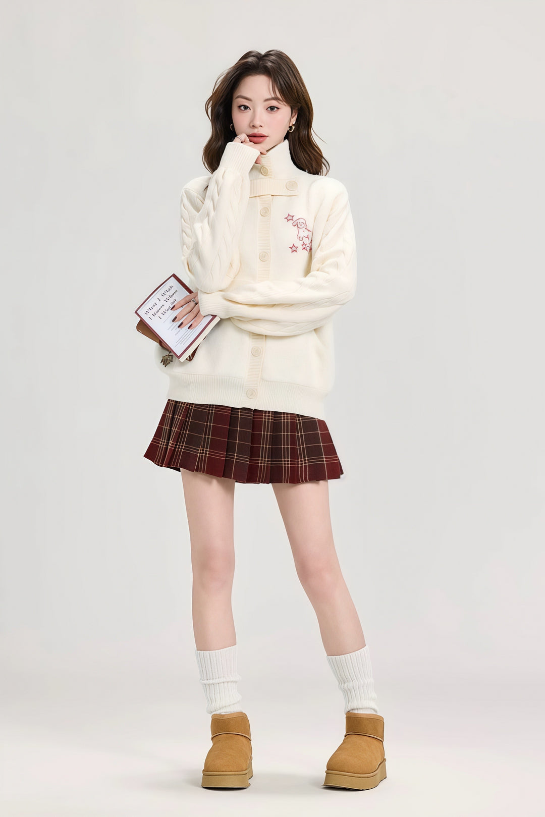 刺繍ハイネックケーブルニットカーディガン　Mc 543