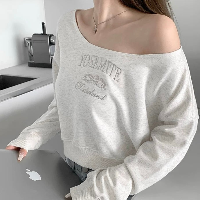 オフショルダー刺繍スウェットトップス Mc 372