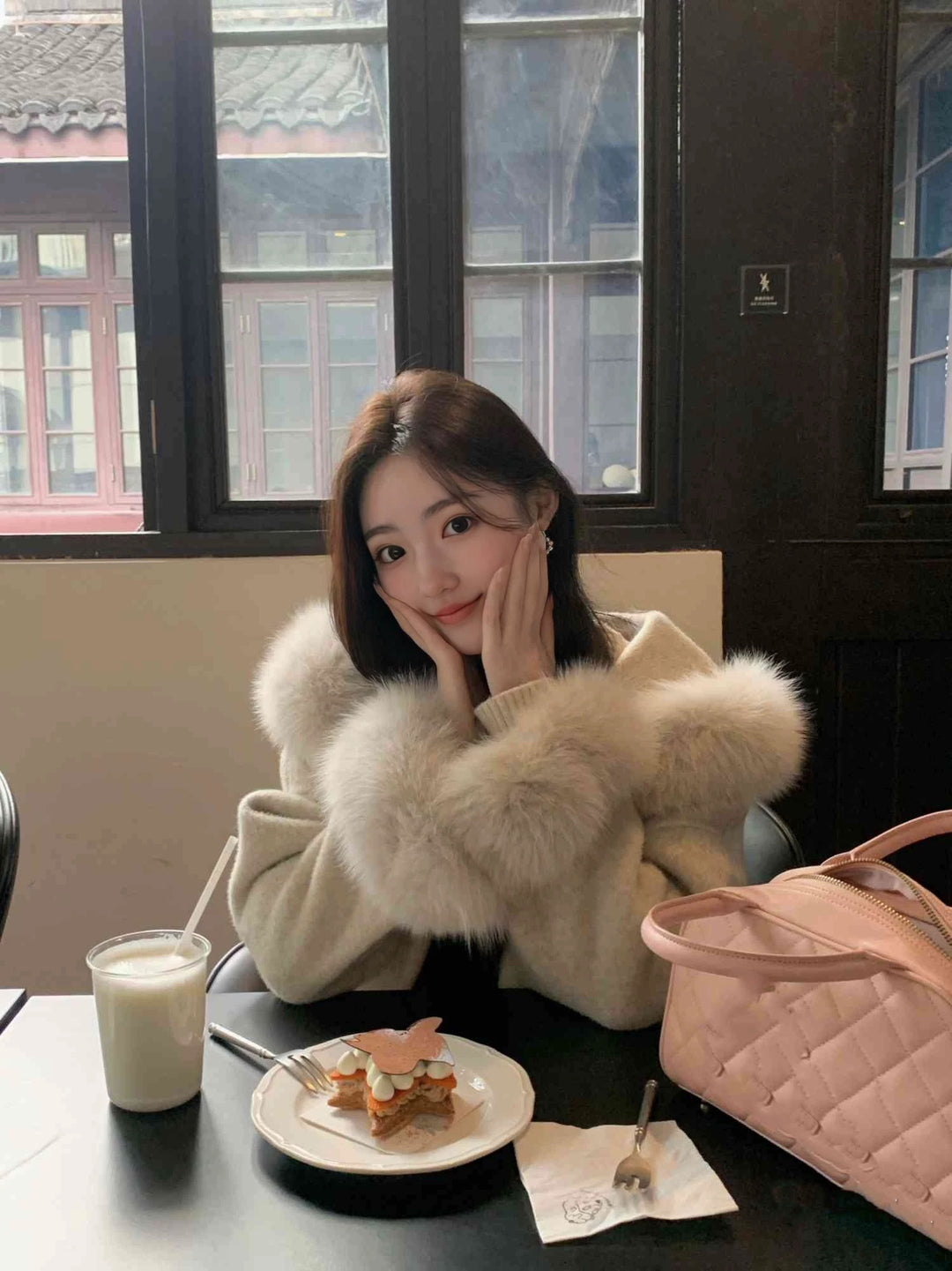 ベルト付きフードファーウールコート Mc 594