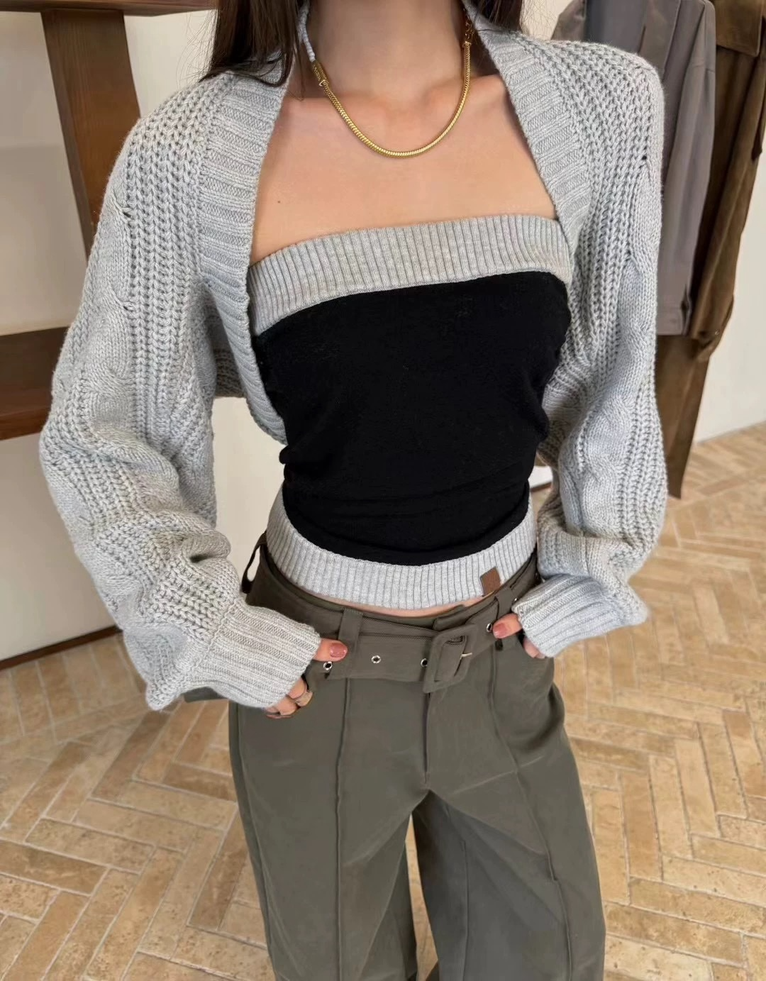 チューブトップ＆ニットカーディガンセット Mc 570