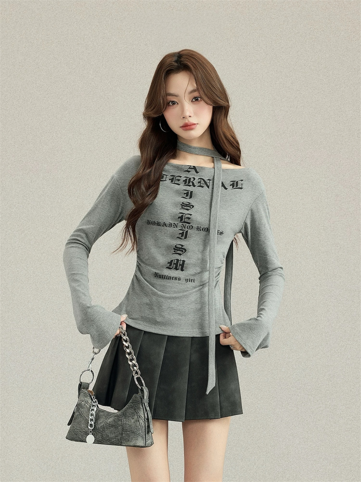 ブラックレターネックストラップTシャツ Mc 531