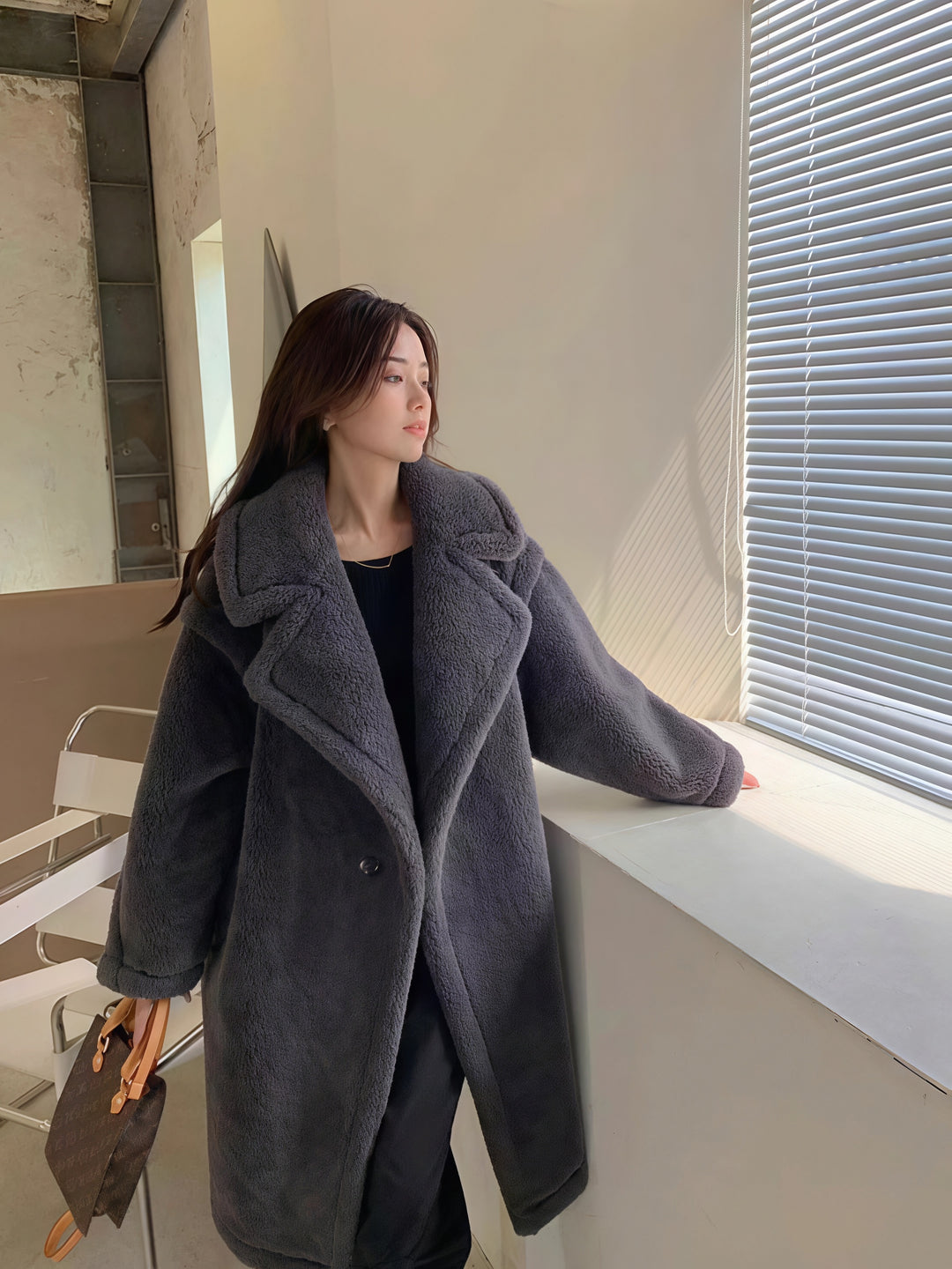 エアリーボアロングコート Mc 592