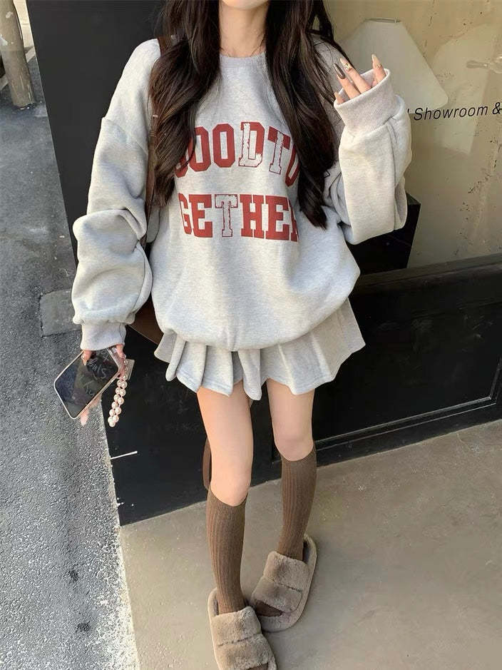 ロゴスウェット×プリーツスカートセットアップ Mc 590