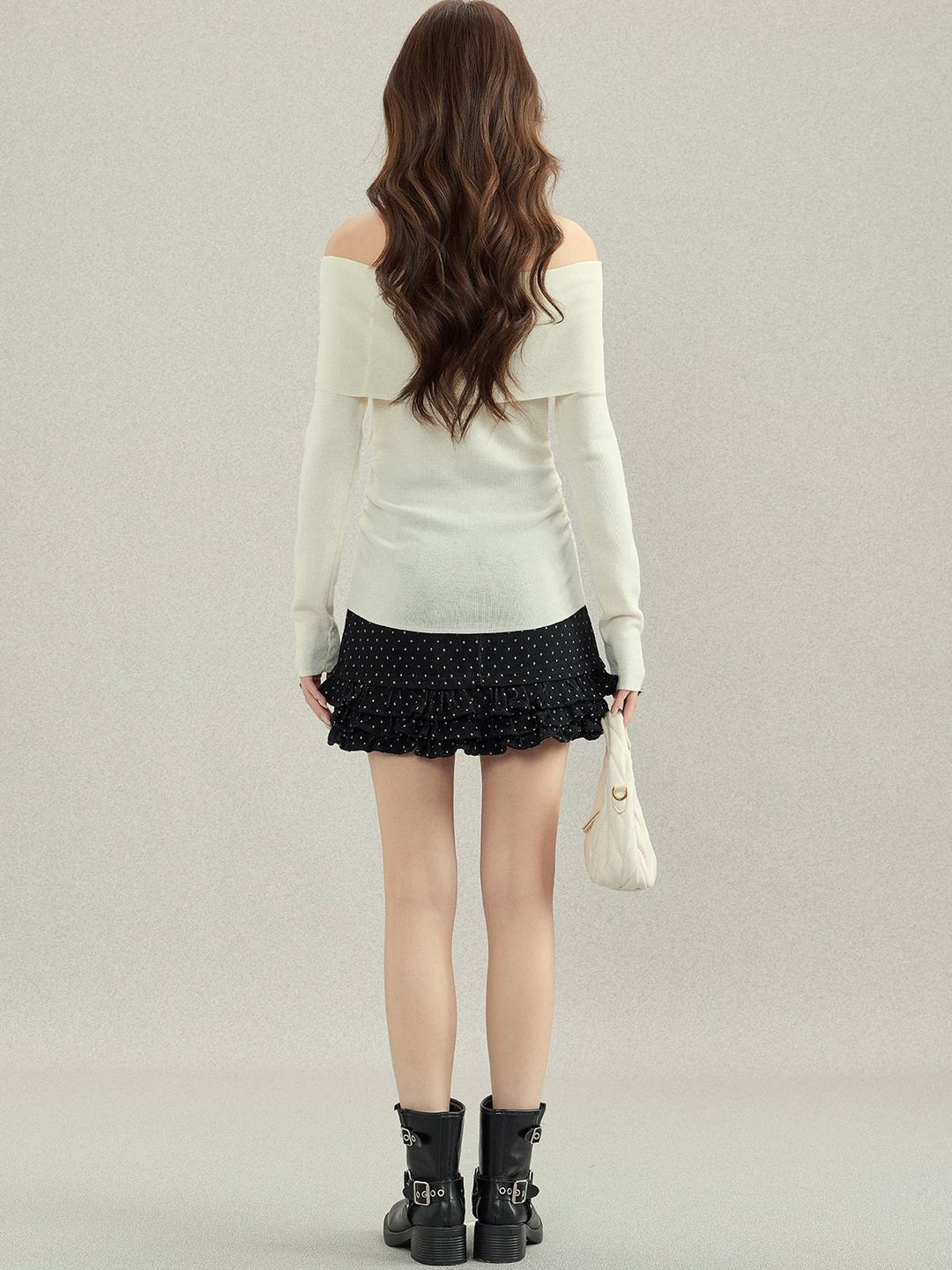 フラワーコサージュオフショルニット Mc 549