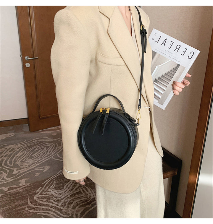 レザーラウンドショルダーバッグ Mc 282