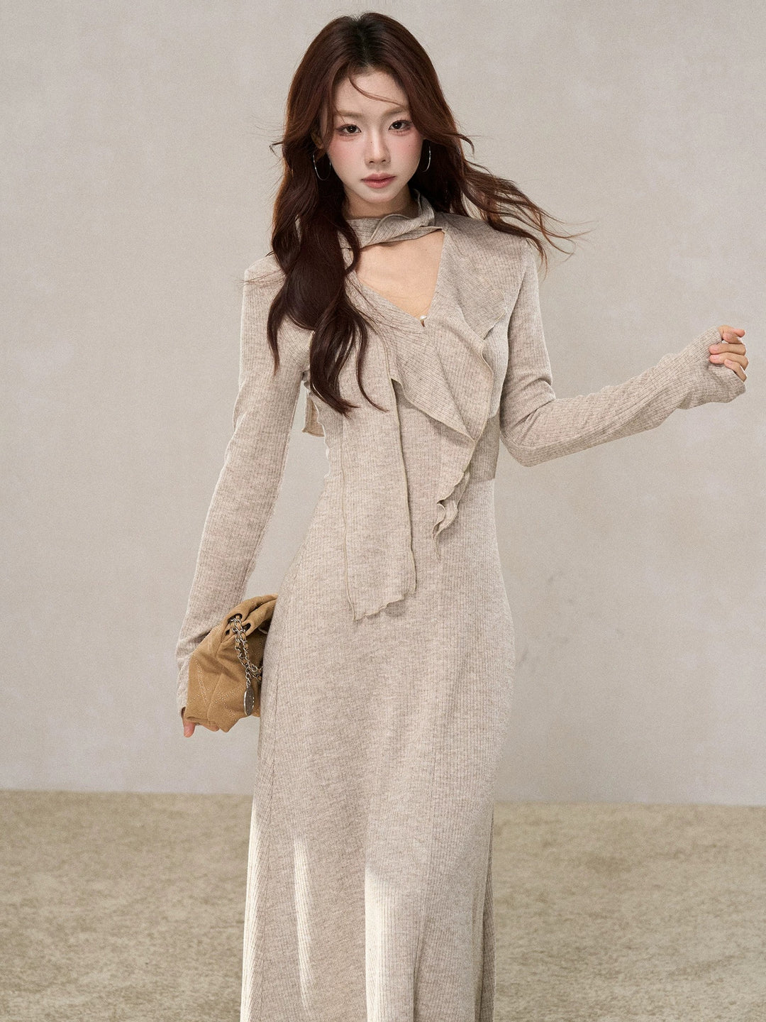 ラッフルスカーフデザインロングワンピース　Mc 580