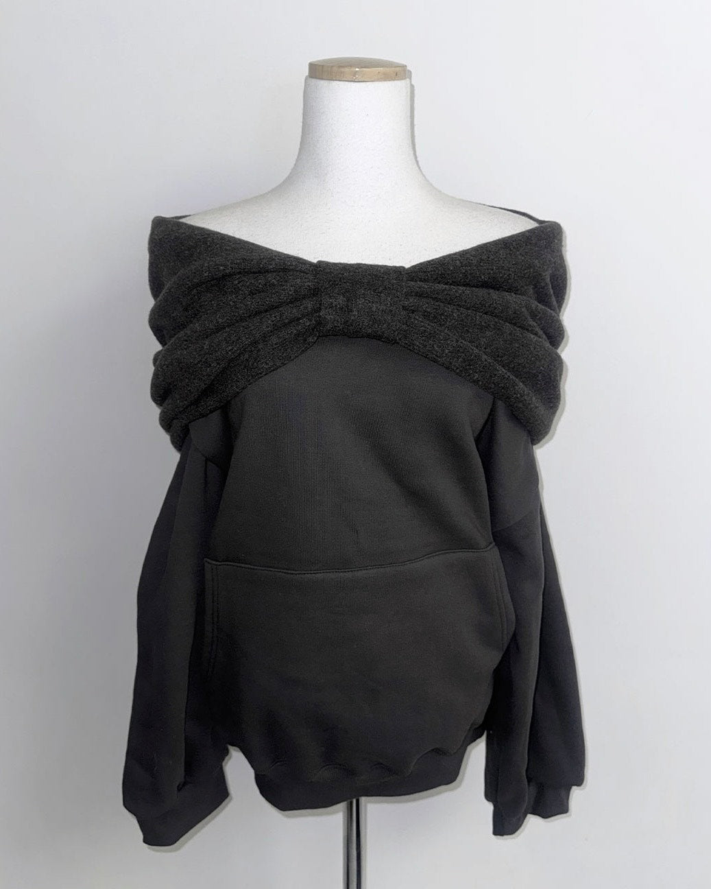 リボンオフショルフーディー Mc 712