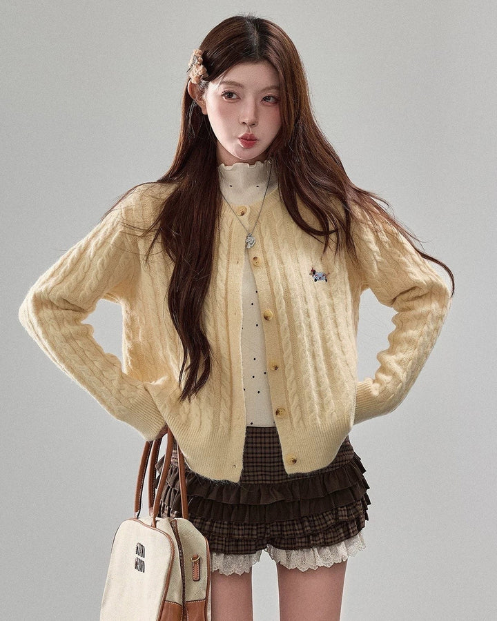 ケーブルニット刺繍カーディガン Mc 575