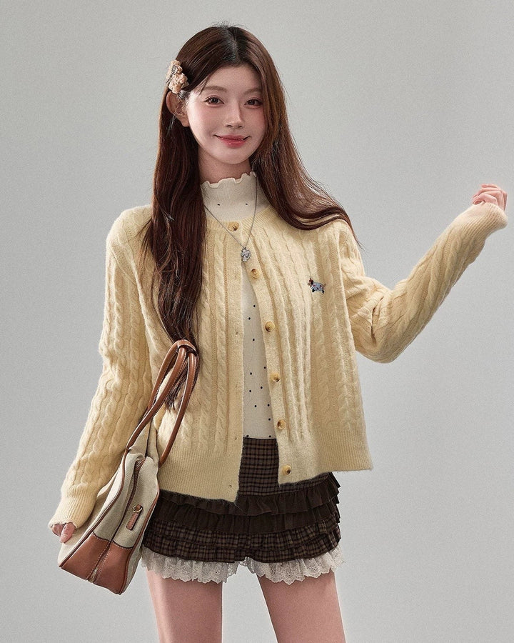 ケーブルニット刺繍カーディガン Mc 575