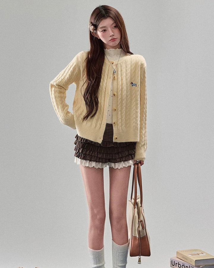 ケーブルニット刺繍カーディガン Mc 575